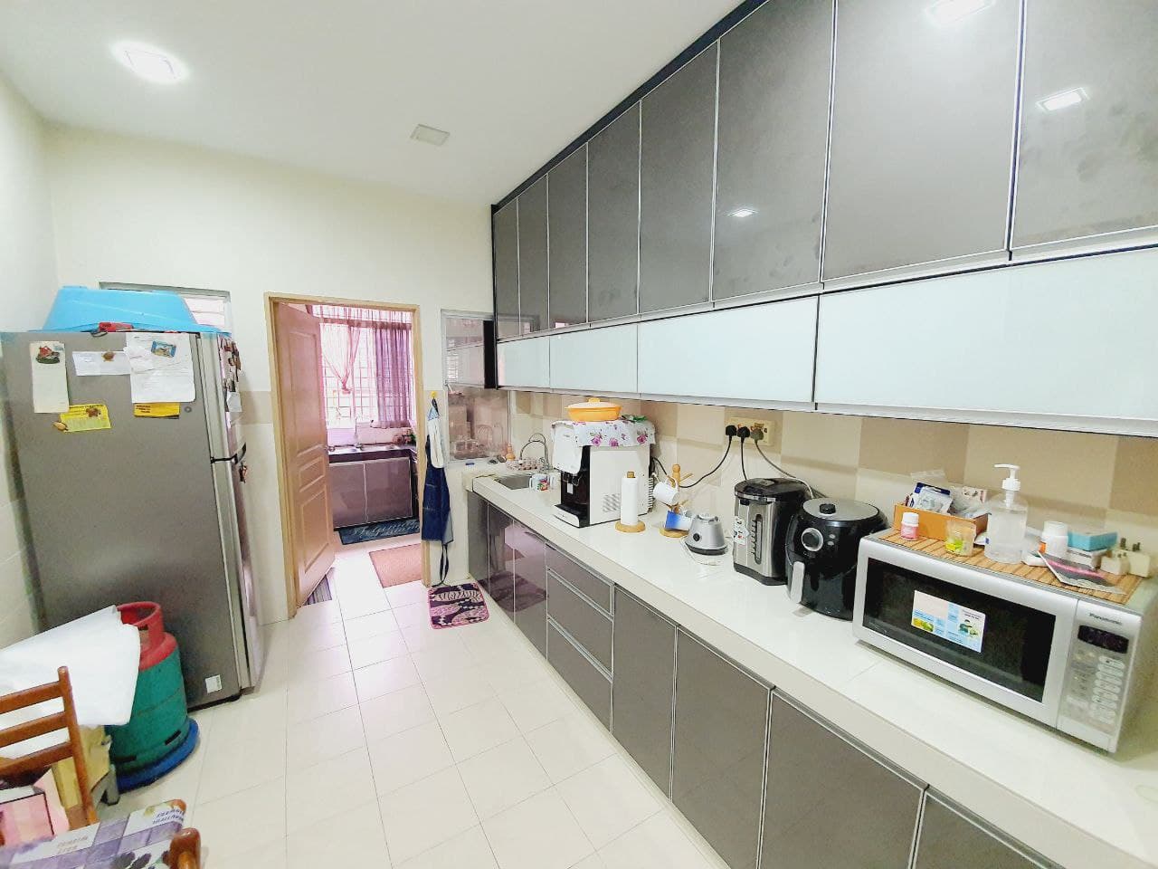 RENOVATED 2 Storey, Seri Pristana Saujana Utama - photo 12