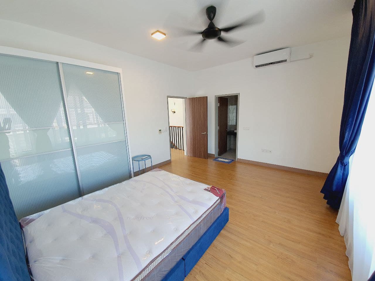 CORNER LOT 2 Storey Elmina Green West - photo 9