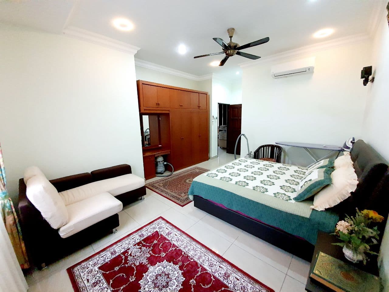 FULLY RENOVATED 2 Storey Semi D Taman Impian Putra - photo 13