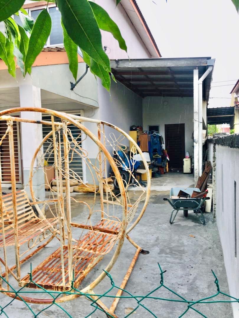 RENOVATED 2 Storey Bandar Saujana Putra 6 Selangor - photo 4