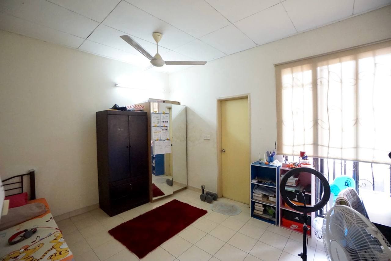 CORNER LOT 2 Storey Jalan Jeriji Bukit Jelutong - photo 10