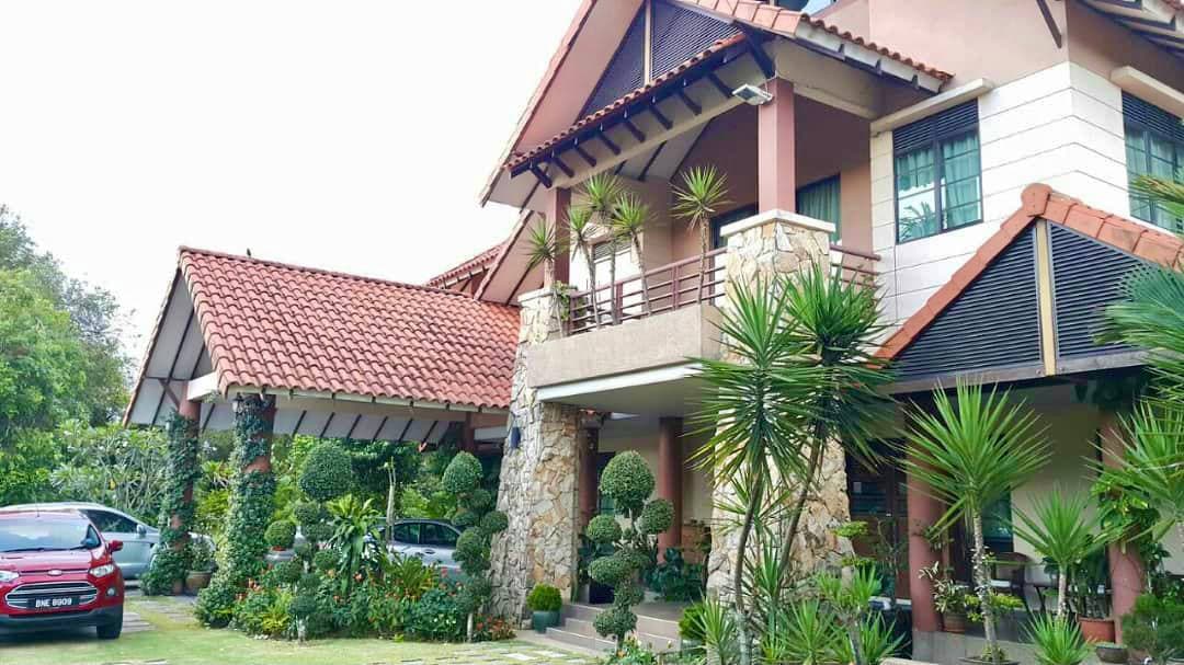 RUMAH CANTIK Bungalow Bangi Golf Resort - photo 3