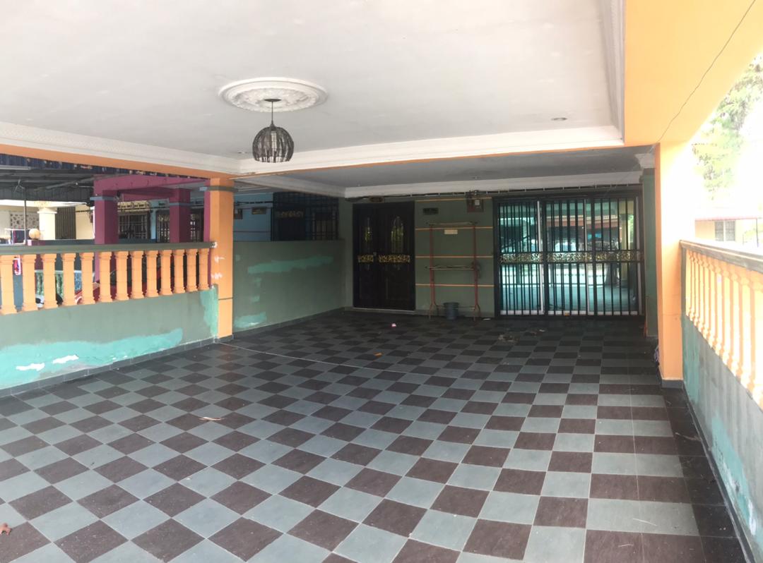 END LOT RENOVATED 2 Storey Bandar Sri Ehsan - photo 9