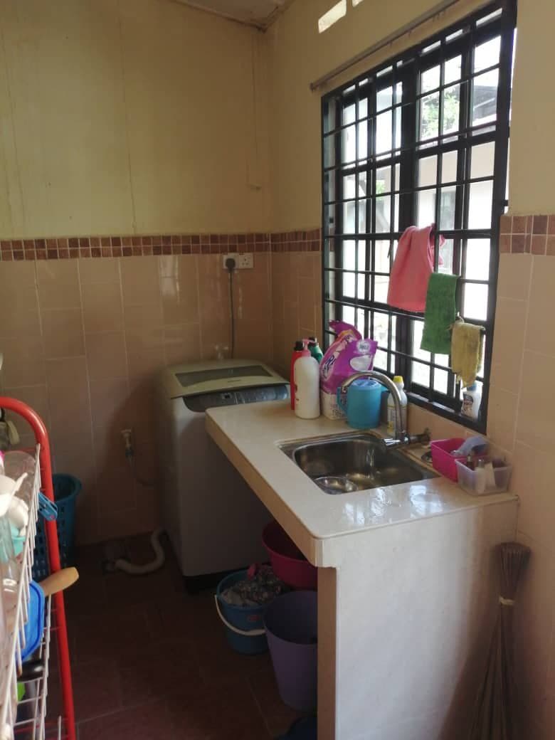 RUMAH CANTIK 2 Storey Jalan Nova U5 Subang Bestari - photo 9