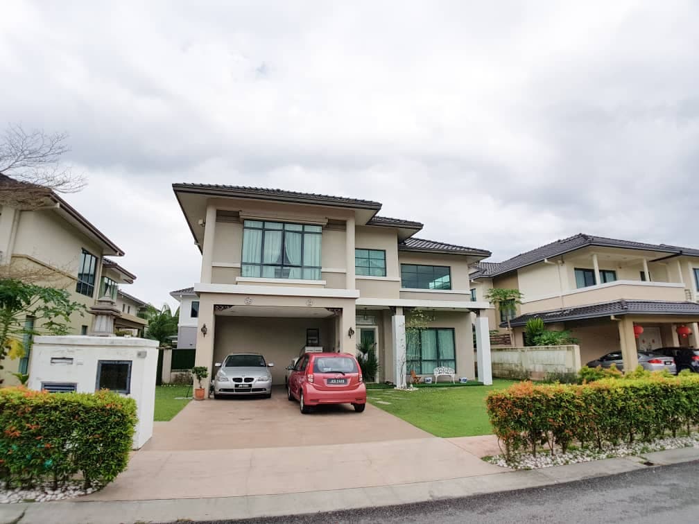 GATED GUARDED 2 Storey Bungalow Amwerton Park - photo 2