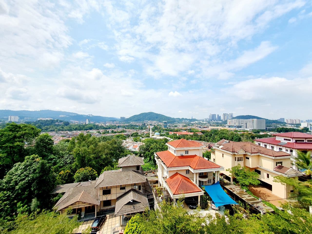 FACING KL CITY 2 Half Storey Semi D Taman Melawati - photo 2