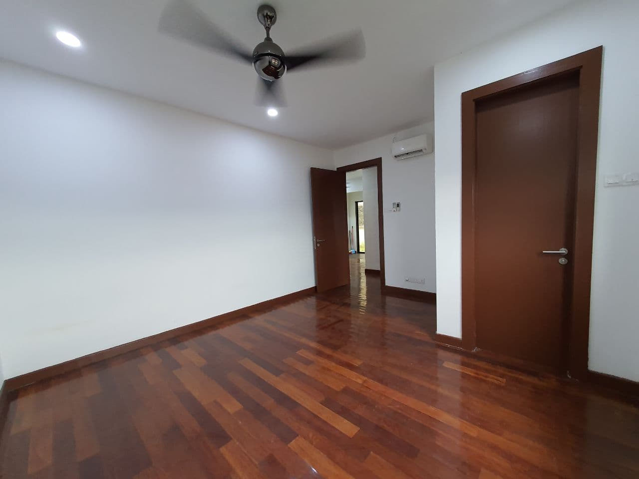 FACING KL CITY 2 Half Storey Semi D Taman Melawati - photo 7