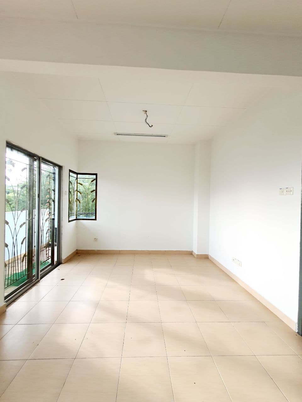 GATED GUARDED 3 Storey Semi D Kipark Puchong - photo 11
