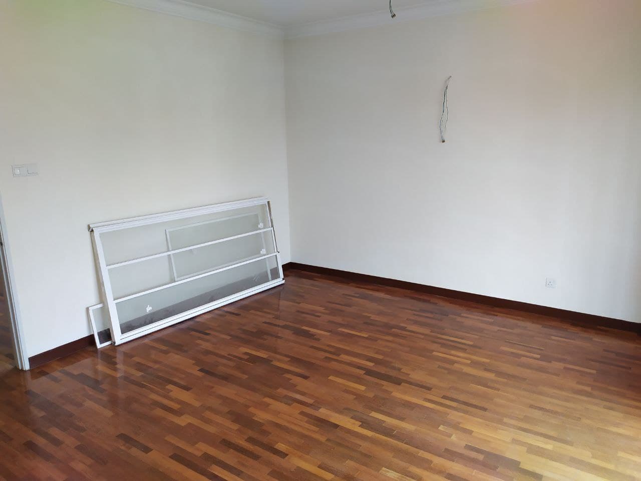 CORNER LOT 3 Storey Semi D Seksyen 9 Shah Alam - photo 8