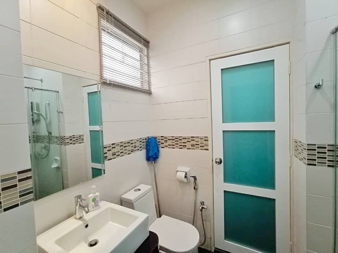 FULLY RENOVATED 2 Storey Sierra Ukay Ampang - photo 5