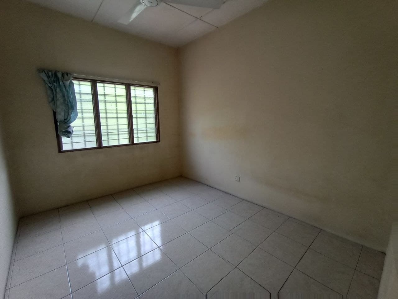 GATED GUARDED 2 Storey Bandar Nusaputra Precint 1 - photo 6