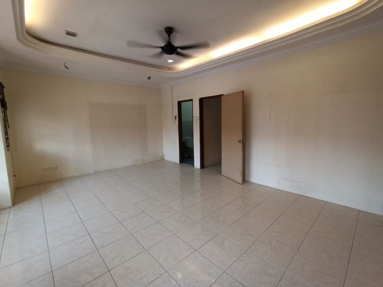 GATED GUARDED 2 Storey Bandar Nusaputra Precint 1 - photo 8