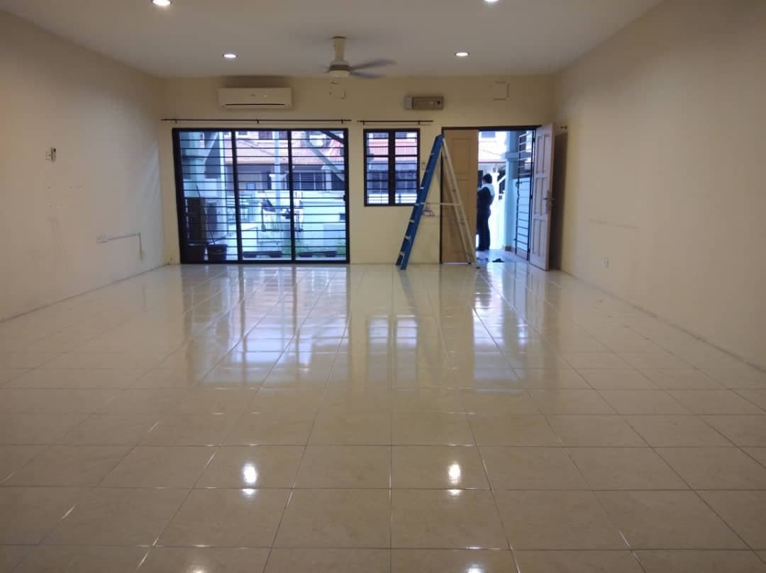 GOOD CONDITION 2 Storey Bandar Nusaputra Precint 1 - photo 3