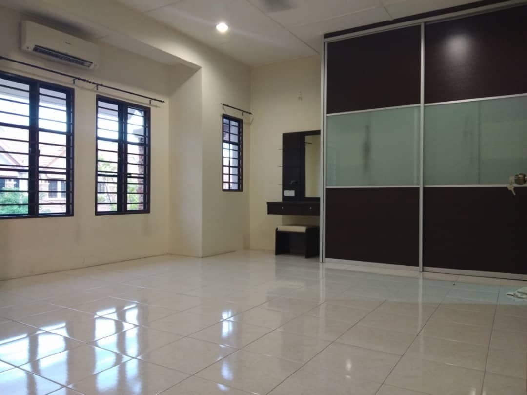GOOD CONDITION 2 Storey Bandar Nusaputra Precint 1 - photo 11