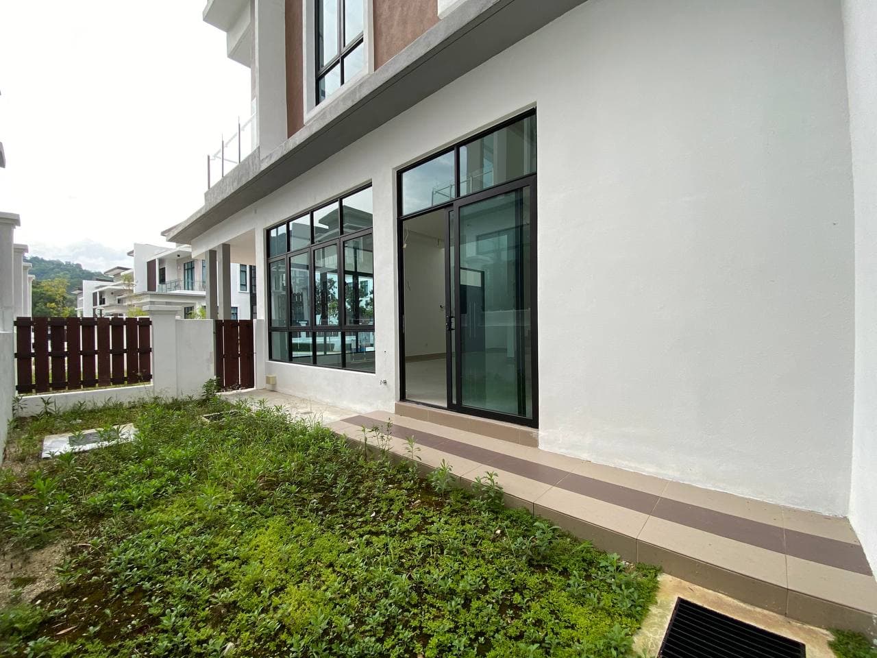 BEAUTIFUL UNIT 3 Storey Semi D Verge 32 Melawati - photo 3