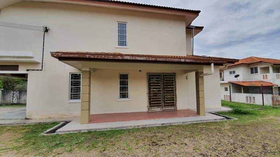 FACING OPEN 2 Storey Seksyen 6 Bangi - photo 2