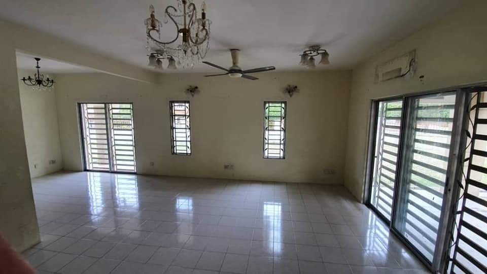 FACING OPEN 2 Storey Seksyen 6 Bangi - photo 4