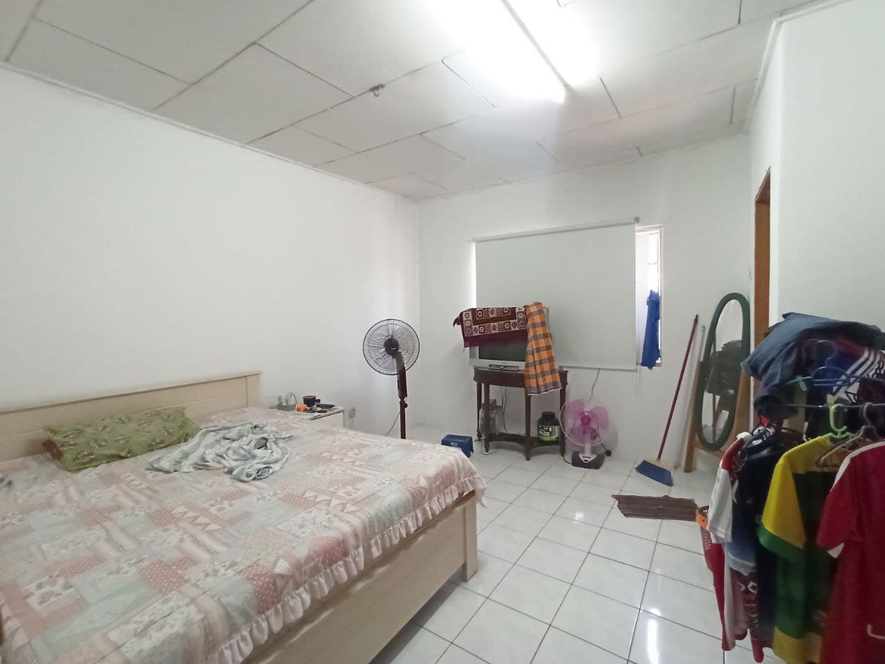 END LOT FACING OPEN 2 Storey Taman Bukit Serdang - photo 9