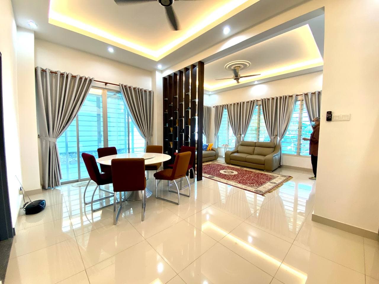 GATED GUARDED 2 Storey Cluster Legundi Kajang - photo 2