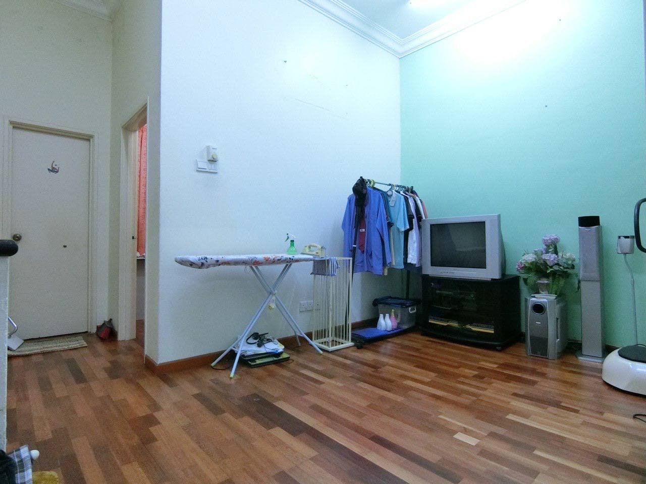 FACING OPEN 2 Storey DHTS Tiara Setiawangsa KL - photo 11