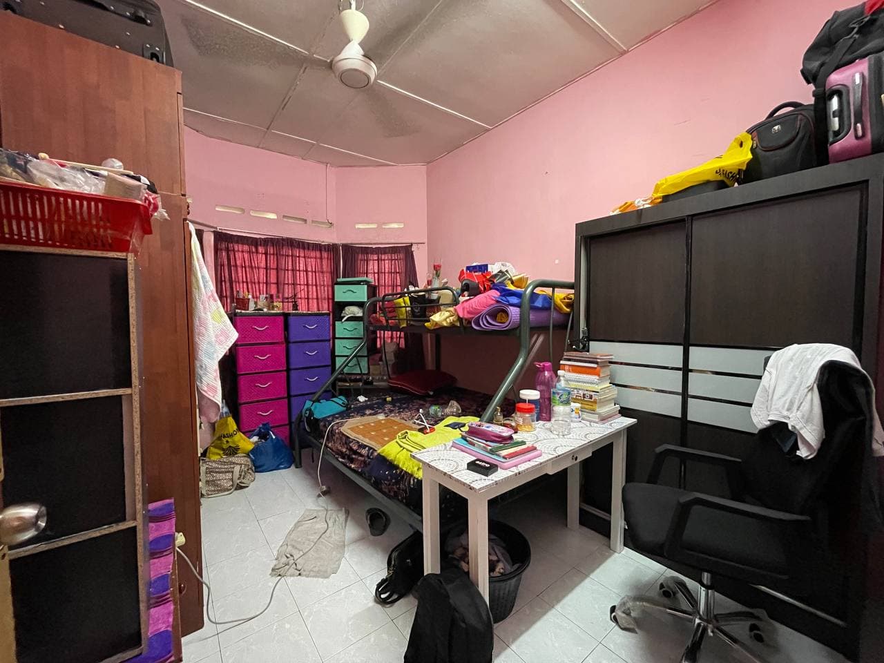 CORNER LOT 1 Storey Taman Langat Jaya Banting - photo 5