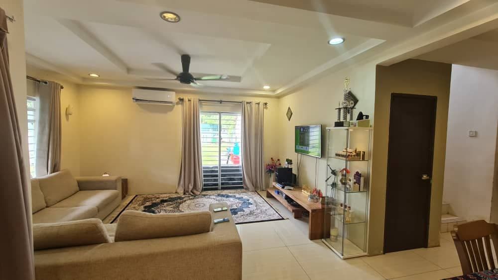 RENOVATED 2 Storey Taman Ukay Bistari Ampang - photo 6