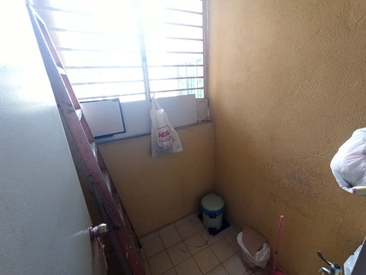 GOOD CONDITION Pangsapuri Seri Jati Puchong - photo 5