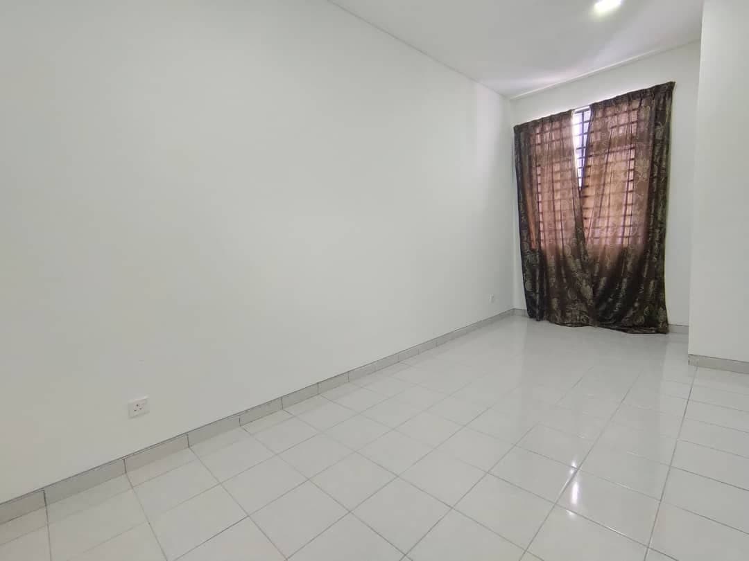 RENOVATED 2 Storey Taman Warisan Puteri Seremban - photo 5