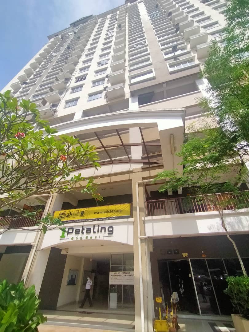 CORNER LOT 1 Petaling Residence Sri Petaling KL - photo 3