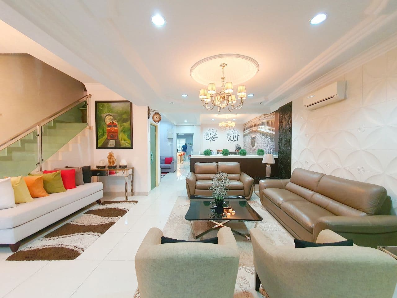 FULLY RENOVATED 2 Storey Pusat Bandar Putra Permai - photo 4
