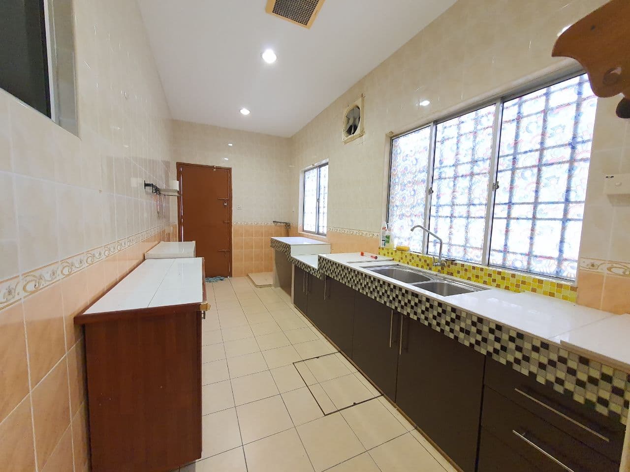 FULLY RENOVATED 2 Storey Semi D Pinggiran Saujana - photo 4
