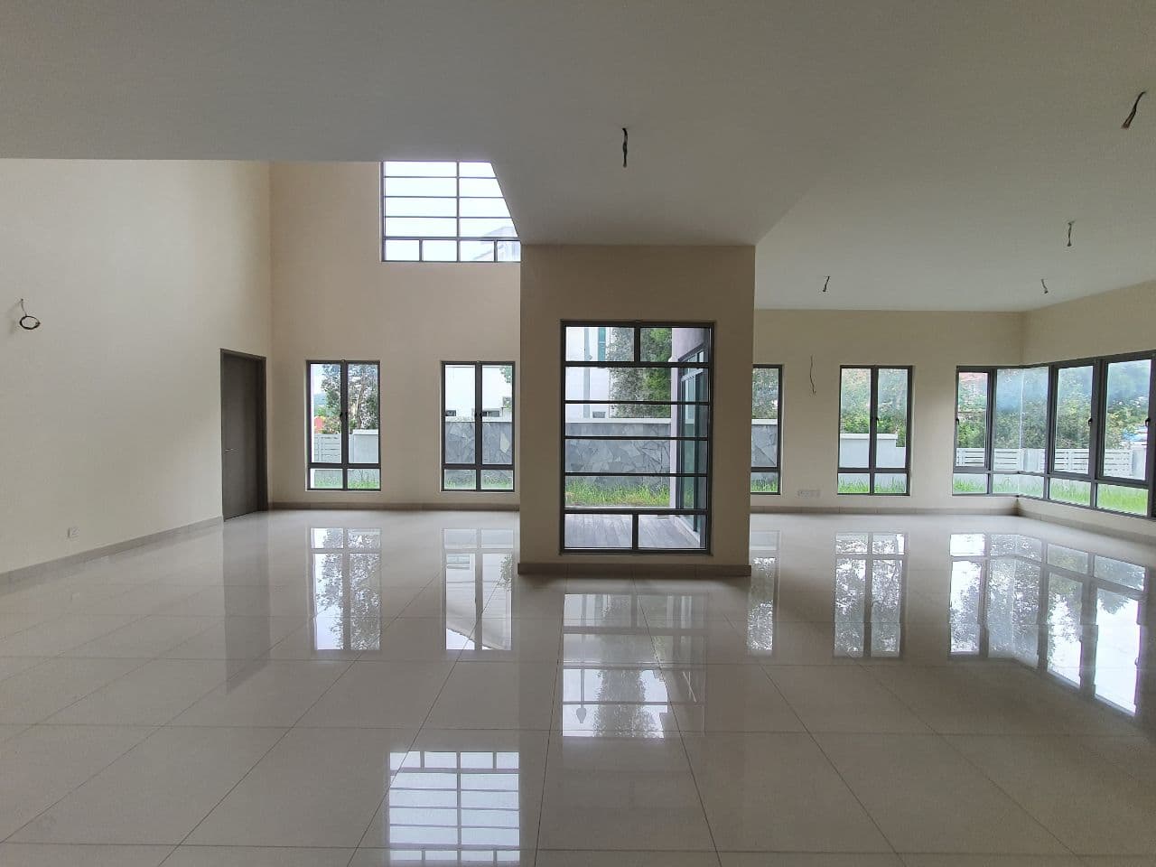 FACING OPEN 2 Half Storey Villa Safira Kajang - photo 2