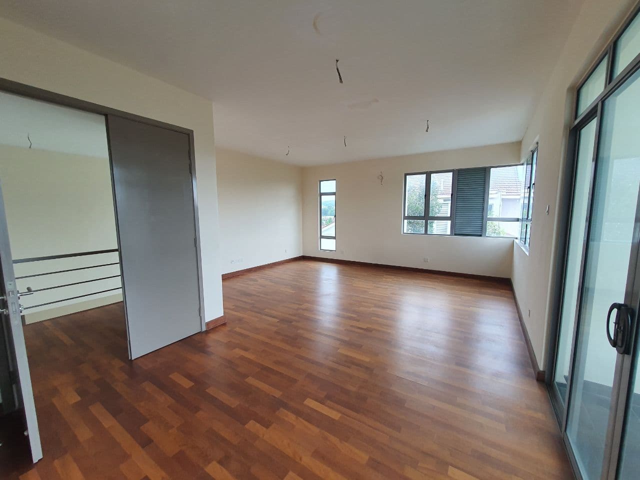 FACING OPEN 2 Half Storey Villa Safira Kajang - photo 8