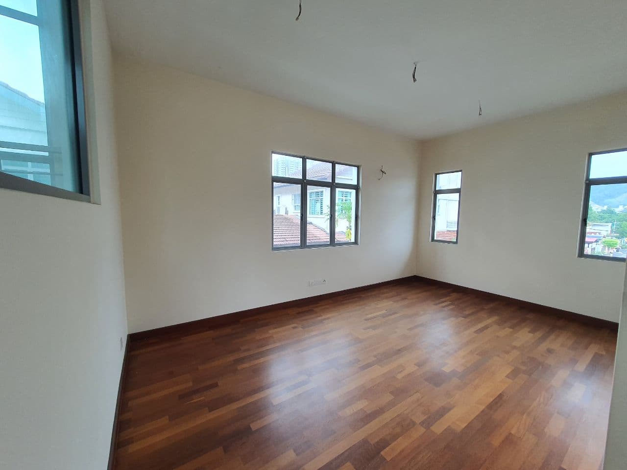 FACING OPEN 2 Half Storey Villa Safira Kajang - photo 10