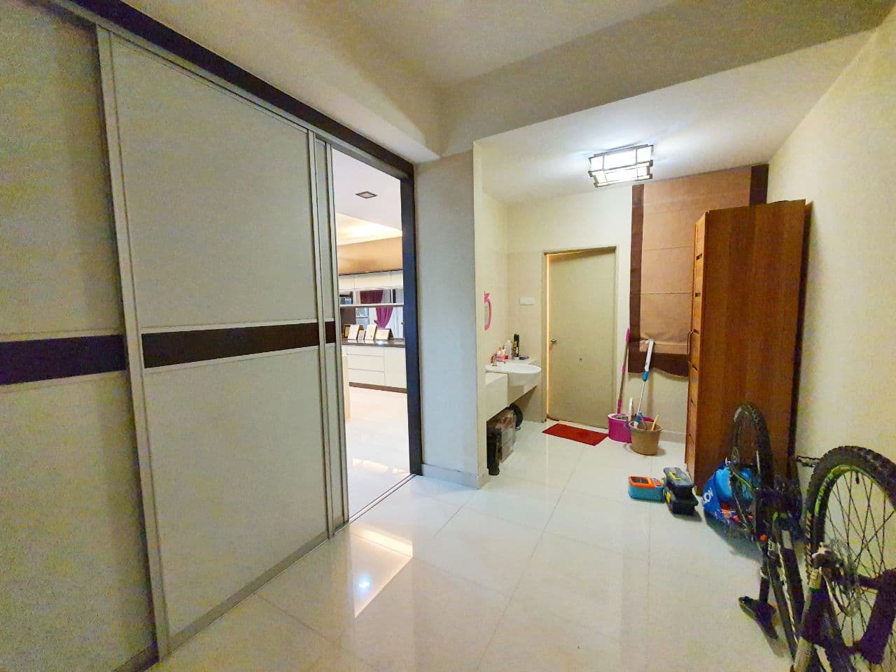 FACING OPEN 2 Half Storey Saujana Villa Kajang - photo 9