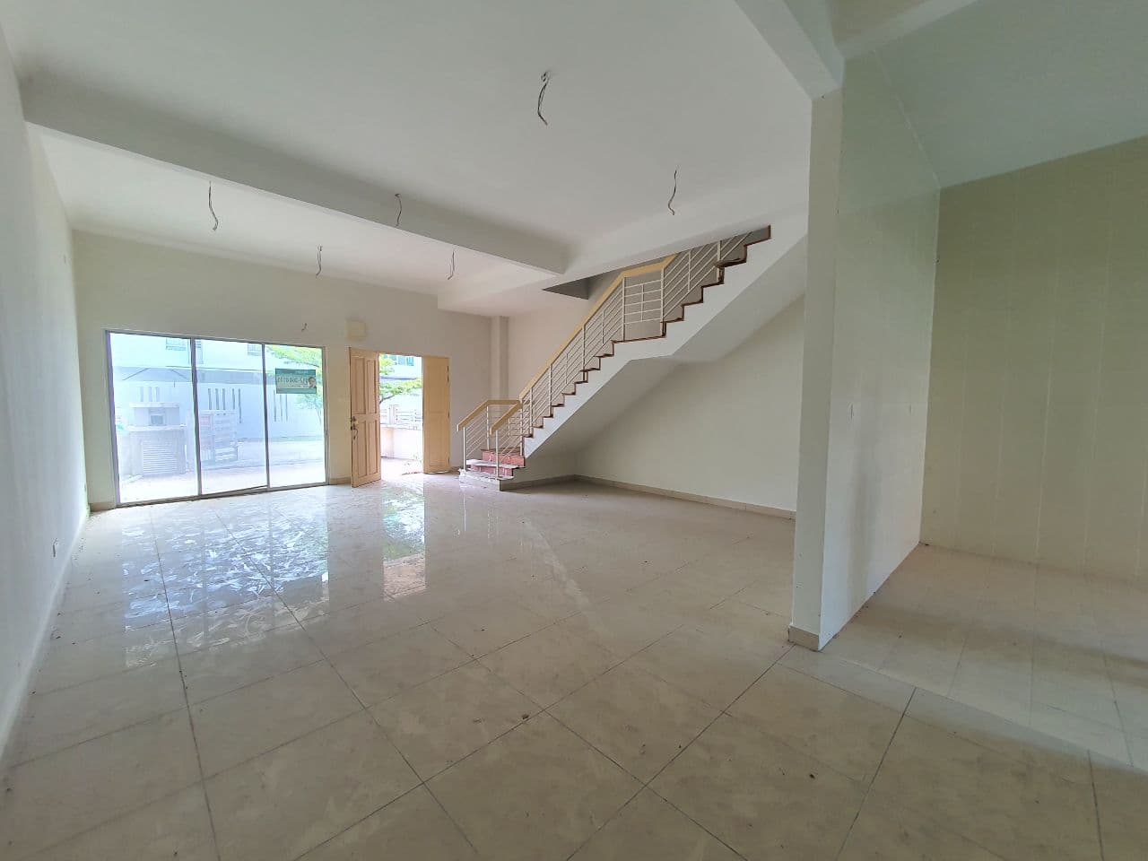 FACING OPEN 2 Storey Puncak Saujana Kajang - photo 11