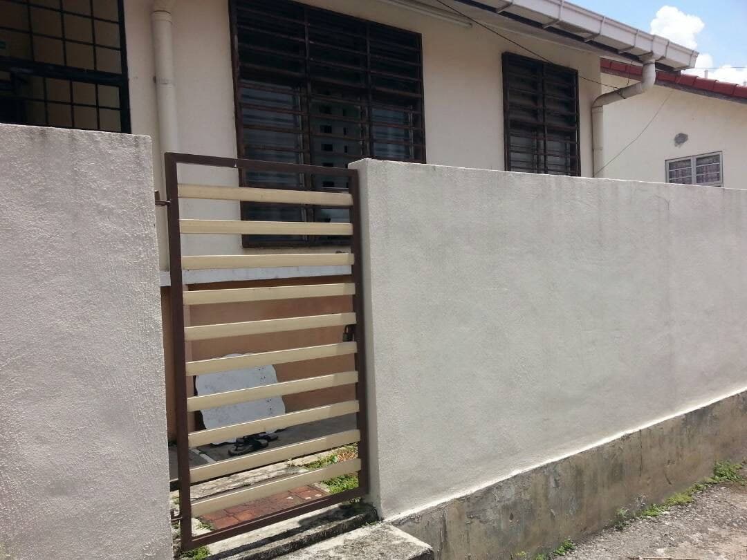 24 HOURS SECURE 1 Storey Tmn Dato Demang Selangor - photo 6