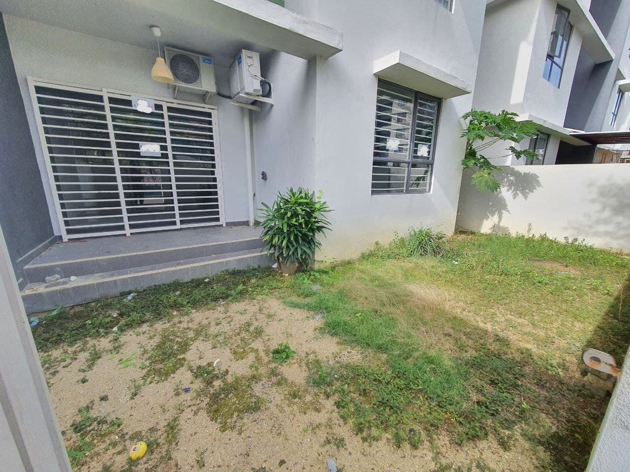 FACING POOL Ivory Residence Mutiara Height Kajang - photo 3