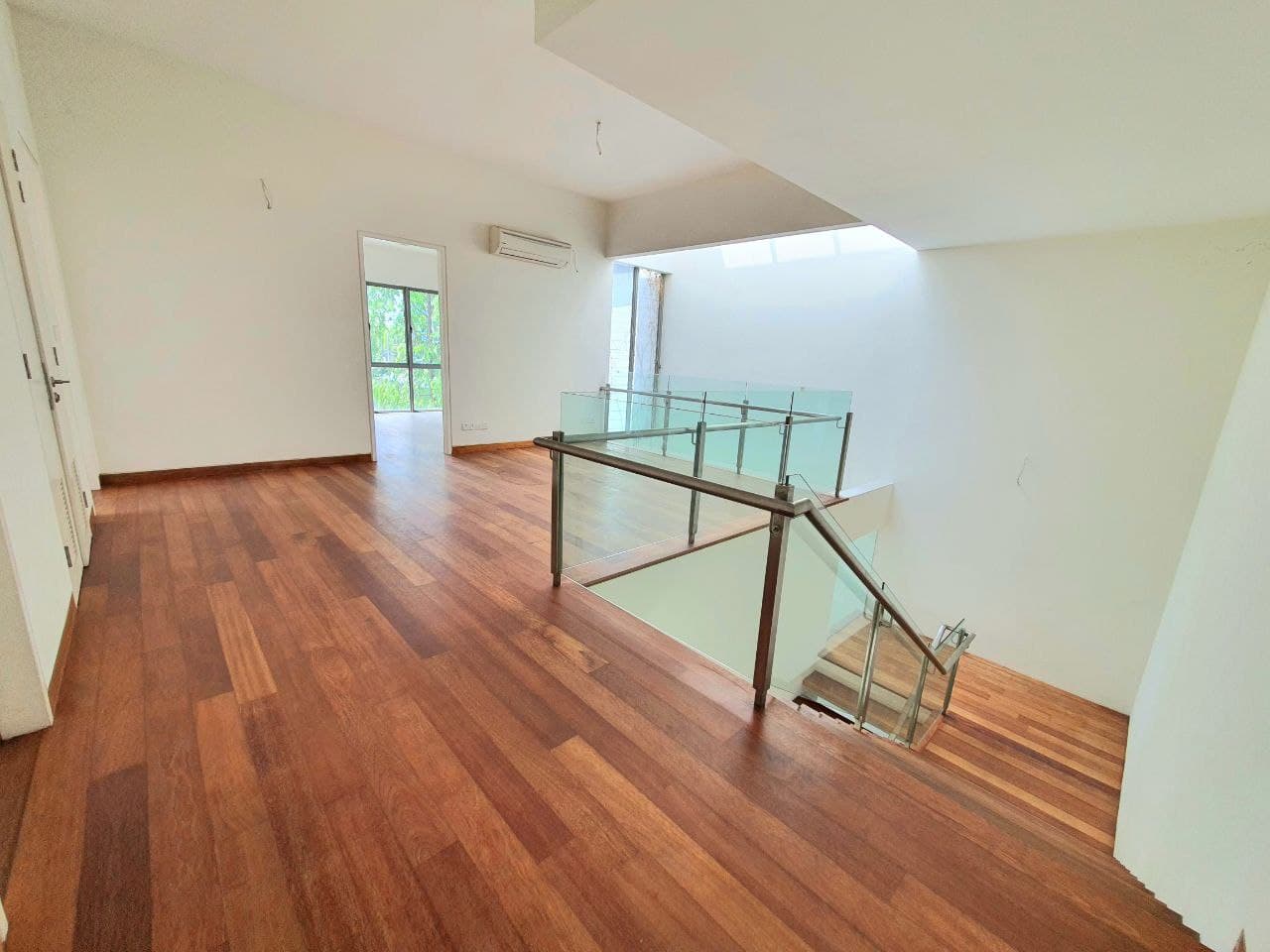 SPACIOUS 2 Storey Semi D Temasya Anggun Glenmarie - photo 13