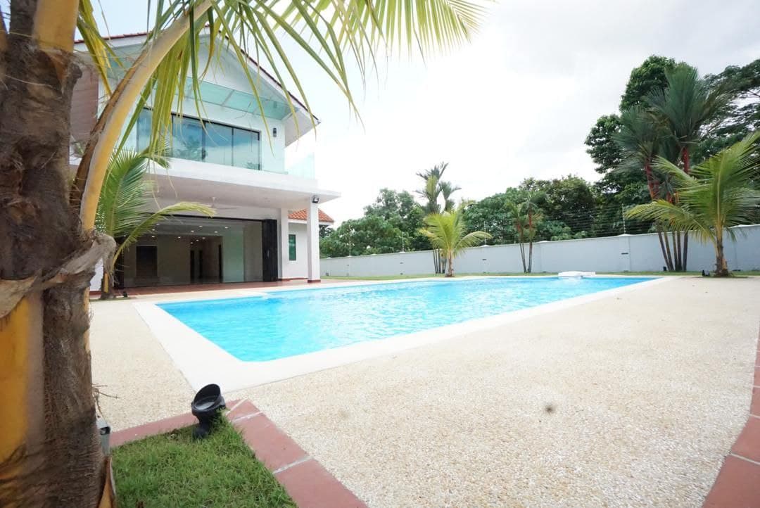 NEWLY RENOVATED 3 Storey Bungalow Kajang - photo 2