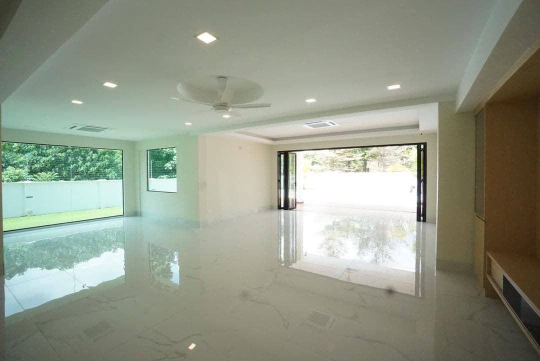 NEWLY RENOVATED 3 Storey Bungalow Kajang - photo 4