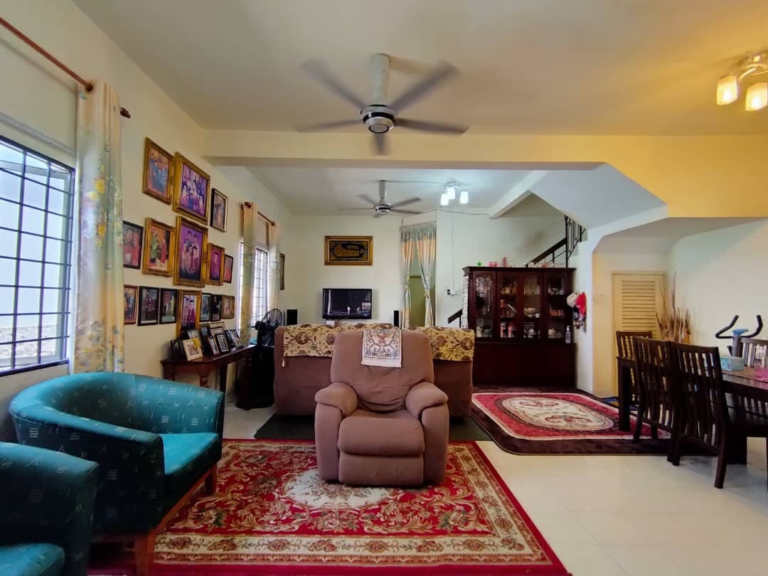 RUMAH CANTIK 2 Storey Taman Pelangi Semenyih - photo 2
