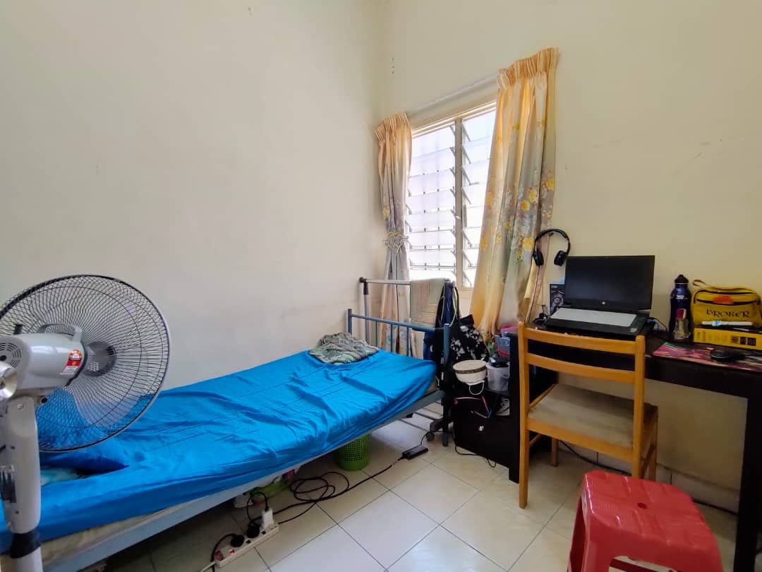 RUMAH CANTIK 2 Storey Taman Pelangi Semenyih - photo 8