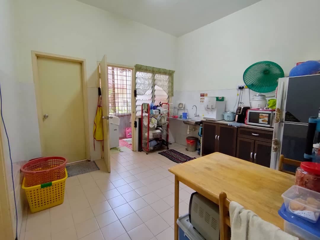 RUMAH CANTIK 2 Storey Taman Pelangi Semenyih - photo 9