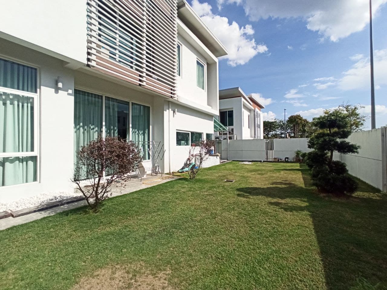 CORNER LOT 3 Storey Semi D Cyberjaya - photo 4