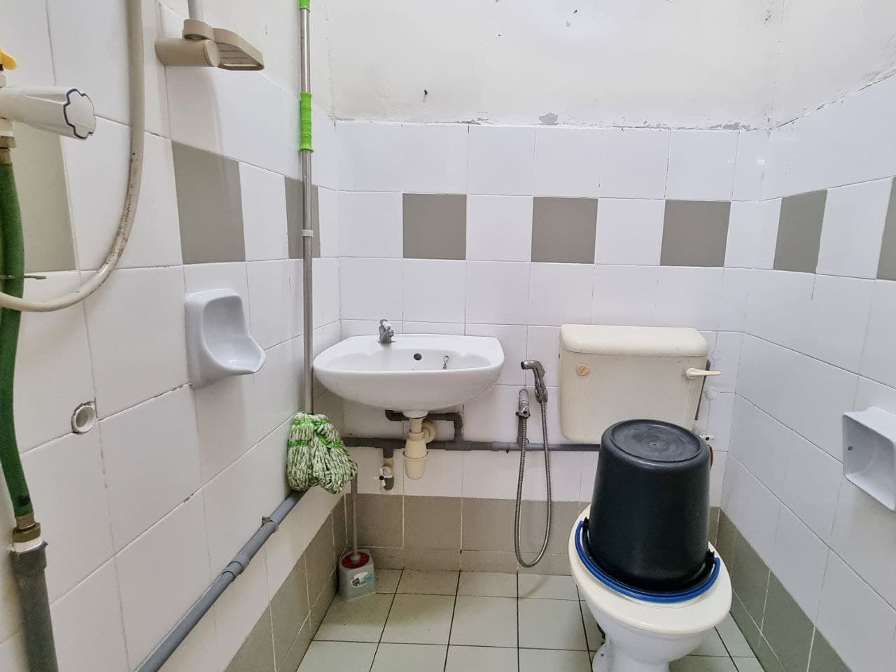 FURNISHED Danau Murni Taman Desa Kuala Lumpur - photo 6