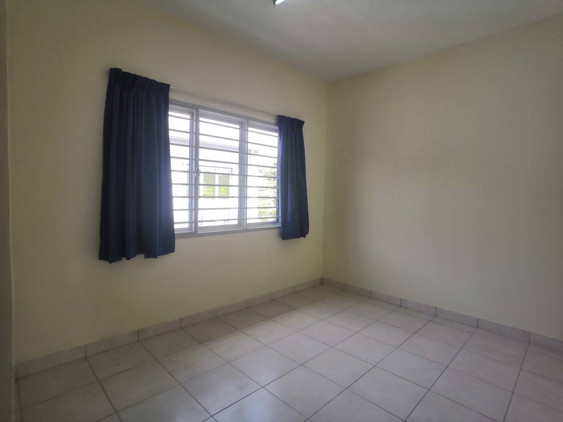 HUGE LAND 2 Storey Seri Bangi Seksyen 8 Bangi - photo 5