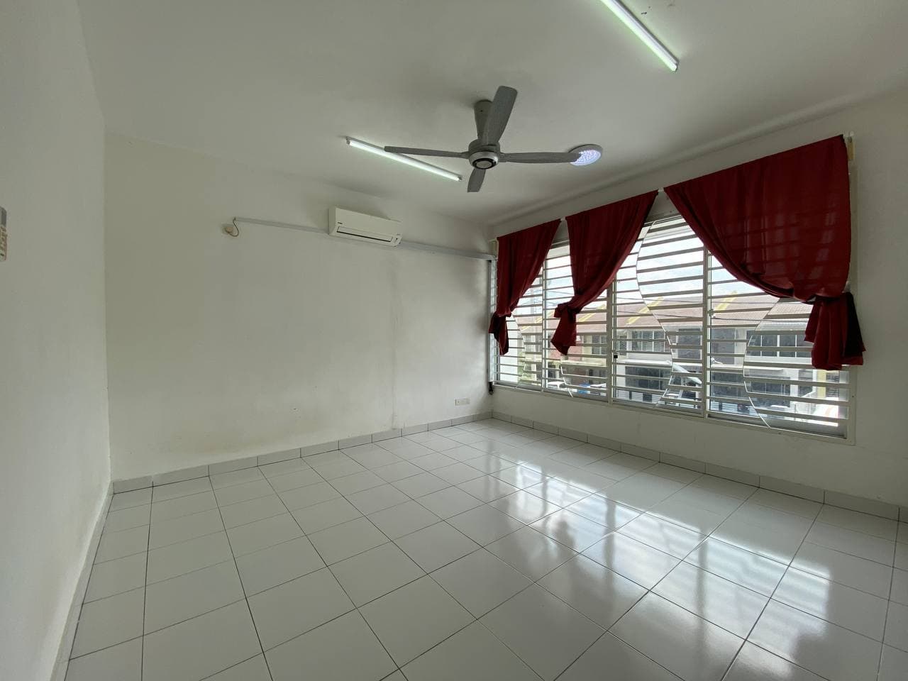 FACING SOUTH 2 Storey Semenyih Parklands - photo 8