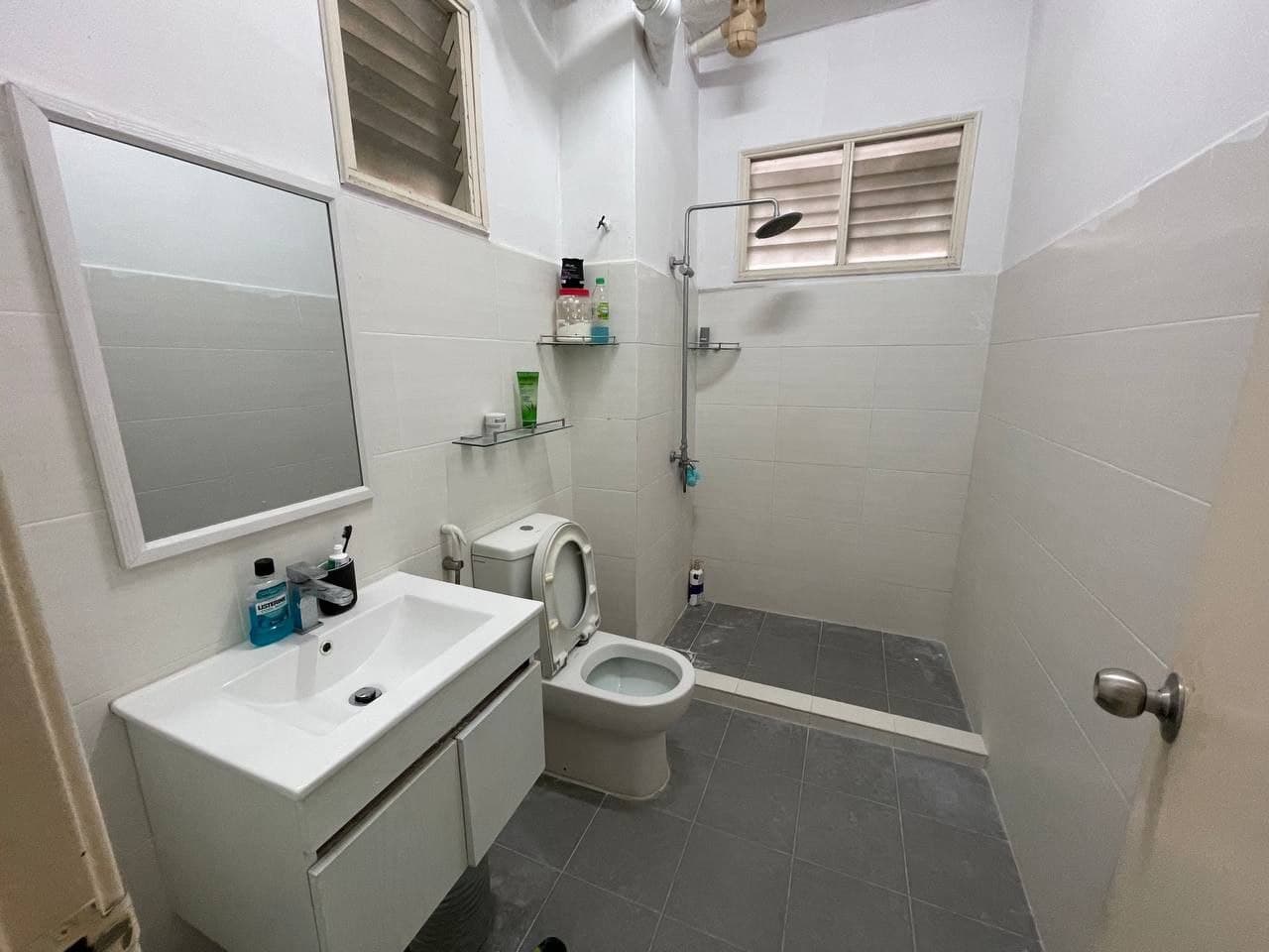RENOVATED 2 Storey USJ 20 Subang Jaya Selangor - photo 6