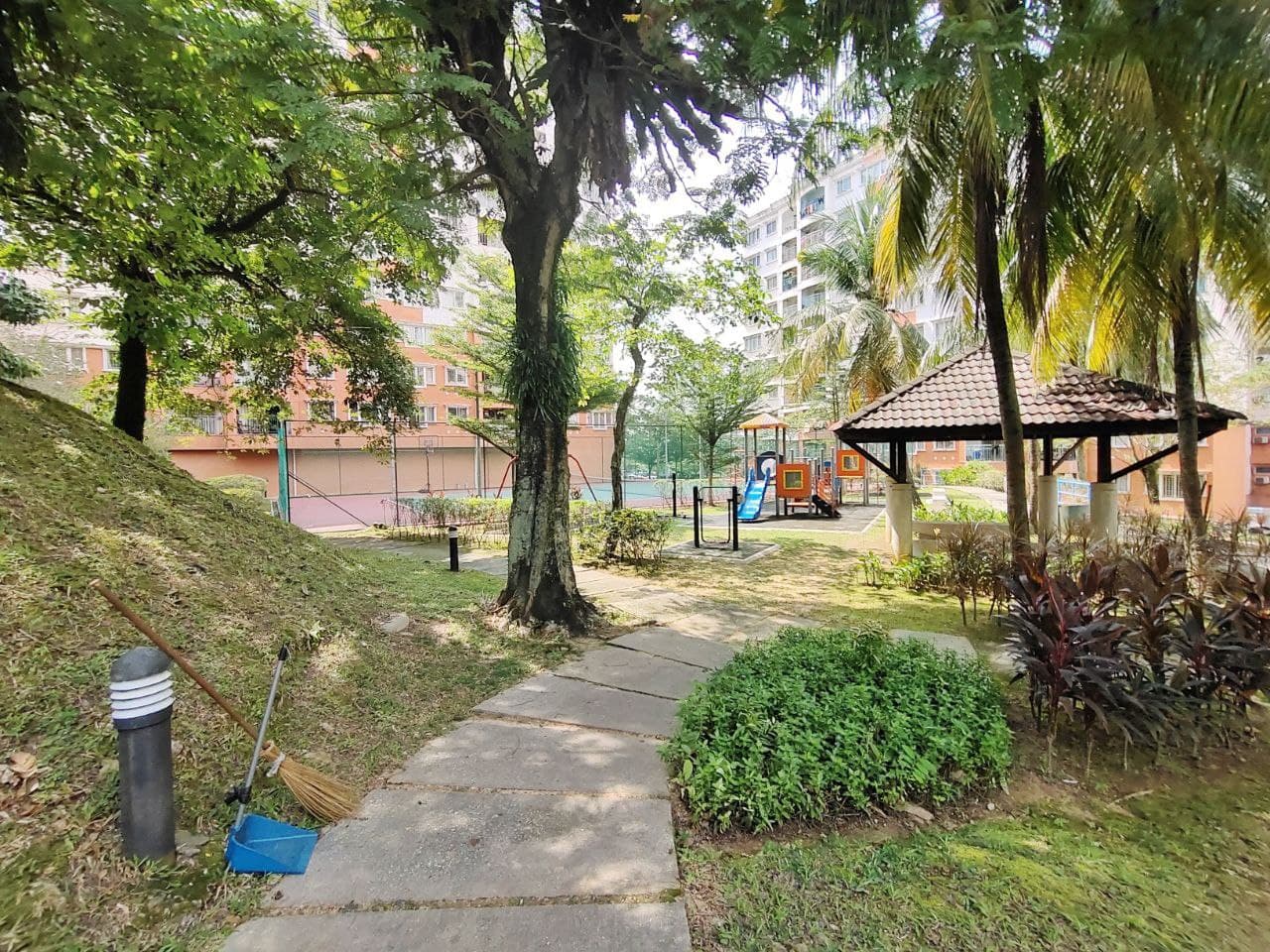 END LOT Kenanga Apartment Pusat Bandar Puchong - photo 9